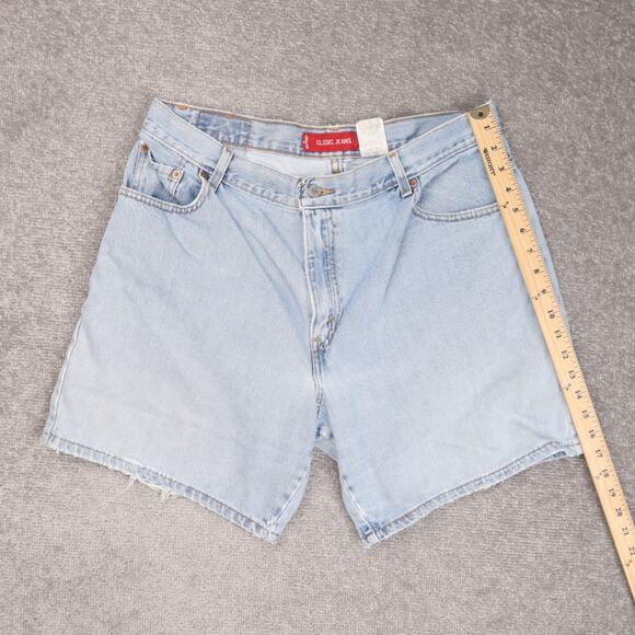 VTG Levis Classic Fit Size 16 Light Wash Denim Blue Jean Shorts - Picture 4 of 13